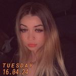 Ariel Mares - @bbybtrippy - Instagram