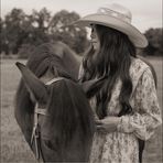 Ariel Peters - Facebook