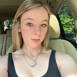 Ariel Rae - @whoisarielanyway - Instagram