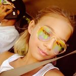 Ariel Raven Moore - @arielrave - Instagram