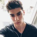 Ariel Razo - @ei3277984 - Instagram