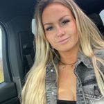 Ariel Riddle - @arielriddle52 - Instagram