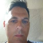 Ariel Schmidt - Facebook