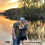 Ariel Schmidt - Facebook