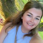 Ariel Elliott - @arieldawn96 - Instagram