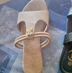 Arlene Bailey - Facebook
