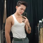 Arnold Castro Jr. - @castroarnold95 - Instagram