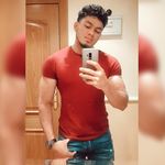 Arnold Reyes - @arnold.r13 - Instagram