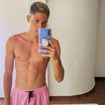 Aron Owen - Facebook