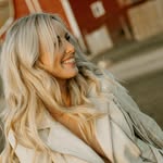 Holly Decker - @hollydeckermakeupartist - Instagram