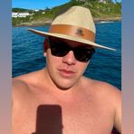 Arthur Roberto - Facebook