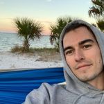 Arthur Steven - @arthurc.md - Instagram
