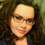 Ash Arnold - @mommacheeto - Instagram