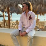 Asher Carr - @az.ferigo - Instagram