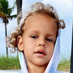 Asher Elliott - @neverashyalwaysclassy - Instagram