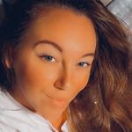 Ashlee Warren - @ashwarren88 - Instagram