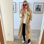 Ashleigh Scott - @ashleighscottsells - Instagram