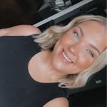 Ashleigh Shives - @ashleighshives - Instagram