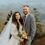 Ashley & Abram Logan - @the_logan_lifestyle - Instagram