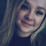 Ashley Ambriz - @akum09 - Instagram
