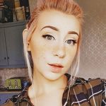 Ashley Cavell - @little_red_aly - Instagram