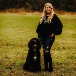 Ashley Ennis - @ashleyatworldtravel - Instagram