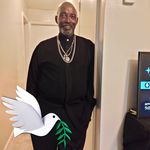 Ernest Ashley - @ernest.ashley.9 - Instagram