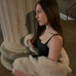 ash - @ashleyhatchette - Instagram