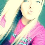 kim - @ashleyhelzer9 - Instagram