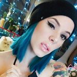 Ashley Houle - @ashleyteal94 - Instagram