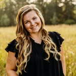 Green Bay & Oshkosh Senior, Maternity & Family Photographer 🤍 - @ashleykalbusphotography - Instagram