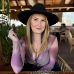 Ashley Kitchens - @akitchens1815 - Instagram