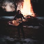 Ashley Law - @ashleylawmusic - Instagram