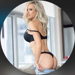 AshleyM🇸🇪🇨🇦🚒 - @ashley_lundqvist37 - Instagram