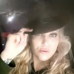 Ashley Lunn - @hottmilf13 - Instagram