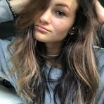Ashley Minetti - Facebook