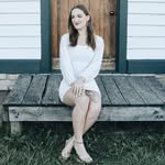 Ashley Moenkhoff - @ashley.moenkhoff - Instagram