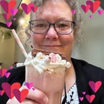Ashley Pretorius - @ashcatmama - Instagram