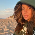 Ashley Ray - @ashleyraynothair - Instagram