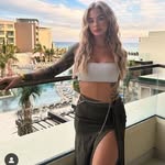 ashleyresch - @ashleyresch50 - Instagram