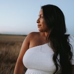 Ashley Rhoades - @me.andmytribe - Instagram