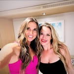 Ashley Smithson - @ajuenger - Instagram
