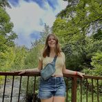 Ashlyn Lee - Facebook