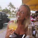 Ashlynn Taylor.  [Ash] - @ashlynn__taylor - Instagram