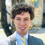 Ashton Frey - Facebook