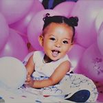 Asmeret Tewelde - @asmeret970 - Instagram