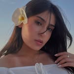 A - @anisaatharnia - Instagram