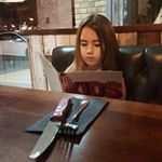 Audrey Barlow - @aebbarloe - Instagram