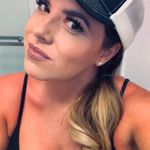 Audrey Schulz - @firstloveyourself.and.fly - Instagram
