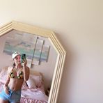 Aurora Kruger - Facebook